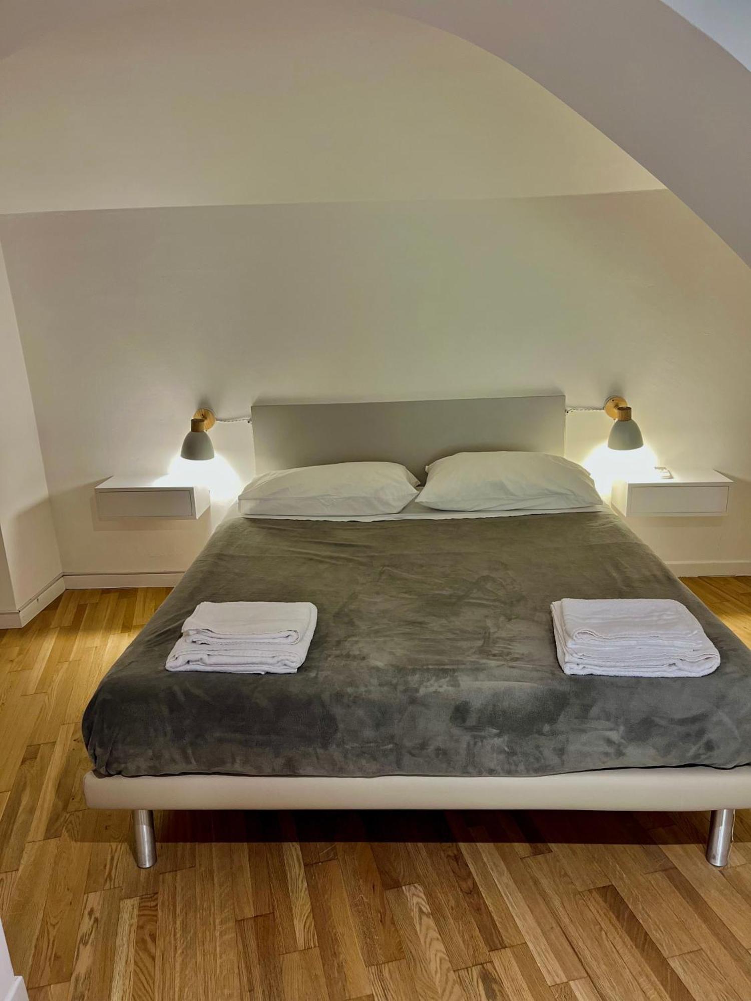 Ground Stone Apartamento Bari Exterior foto